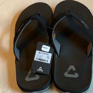 Men’s CUATER flip flops size 10 NWT